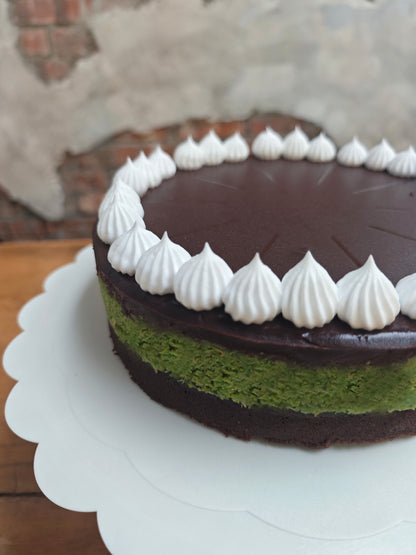 Amazing Dubai Chocolate Cake